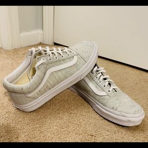 Light gray Vans Women’s 7.5